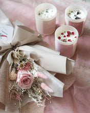 Load image into Gallery viewer, Cyra (Lover Set - Bouquet + 3 Scented Candles)
